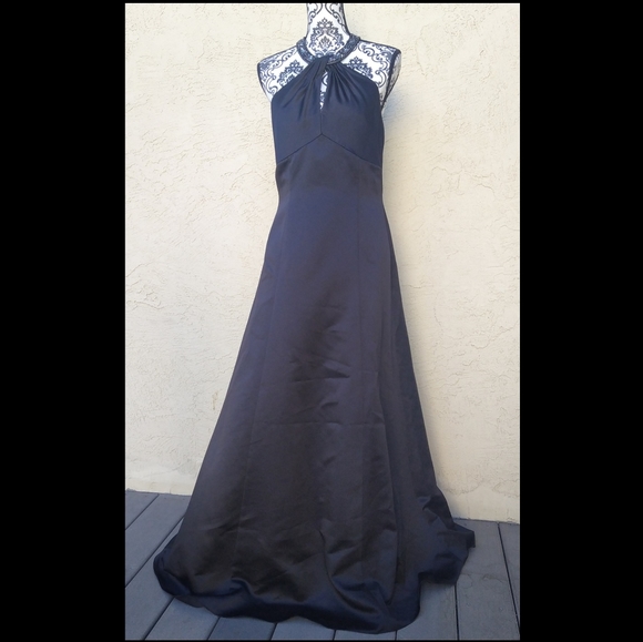 David's Bridal Dresses & Skirts - 💜 NWT David's Bridal floor length formal gown